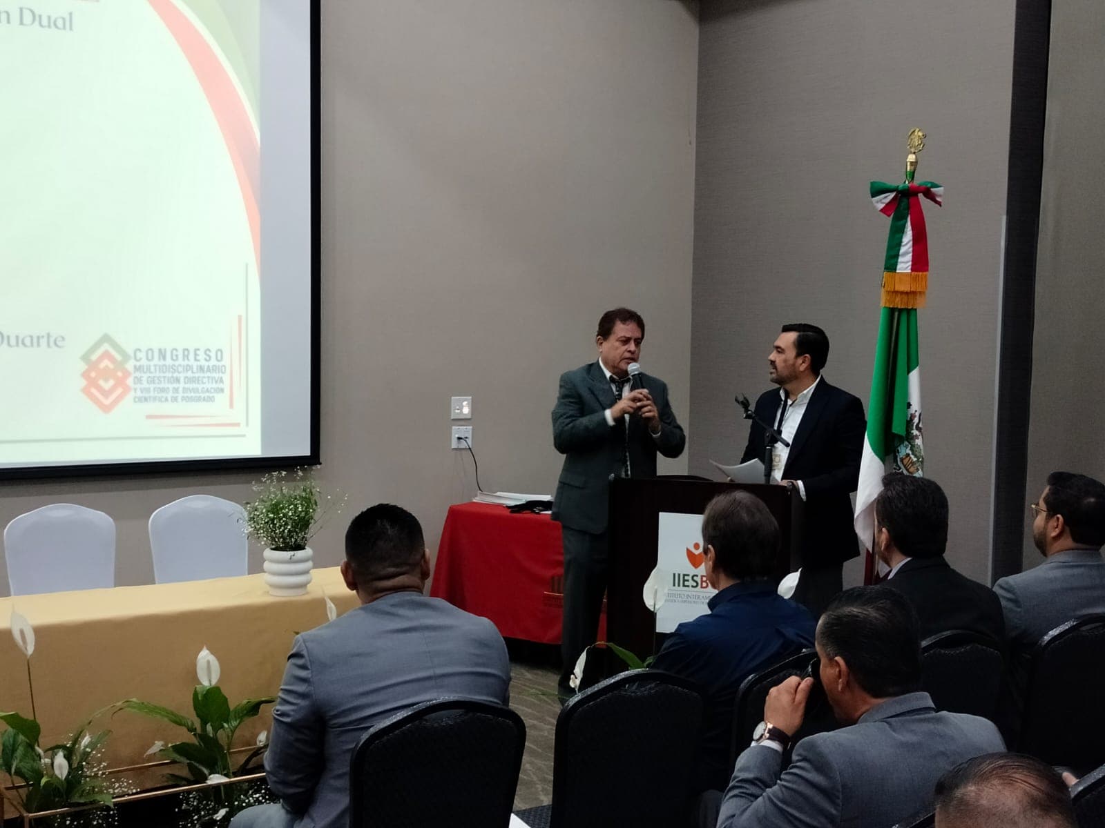 CONGRESO MULTIDISCIPLINARIO DE GESTIÓN DIRECTIVA: "IMPACTO, COMPROMISOS Y ACCIONES COLABORATIVAS EN UN CONTEXTO EDUCATIVO GLOBAL" - Foto 12