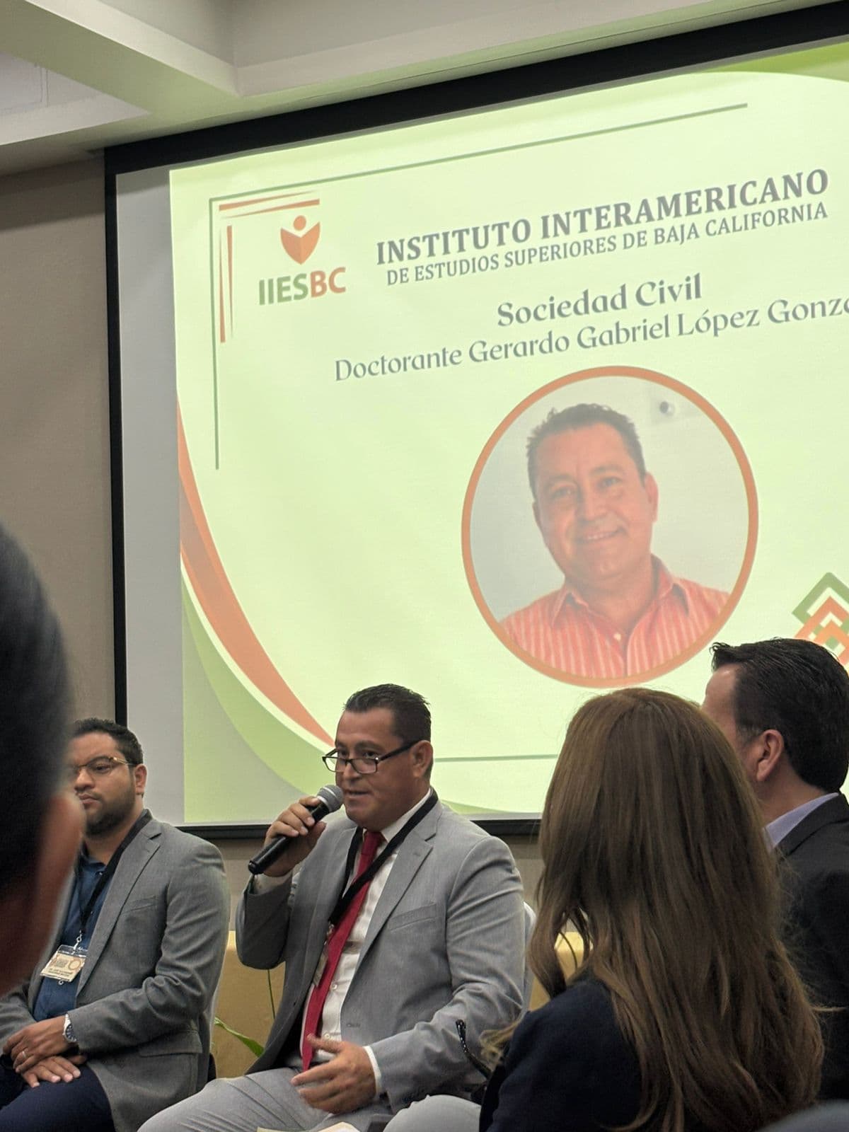 CONGRESO MULTIDISCIPLINARIO DE GESTIÓN DIRECTIVA: "IMPACTO, COMPROMISOS Y ACCIONES COLABORATIVAS EN UN CONTEXTO EDUCATIVO GLOBAL" - Foto 20