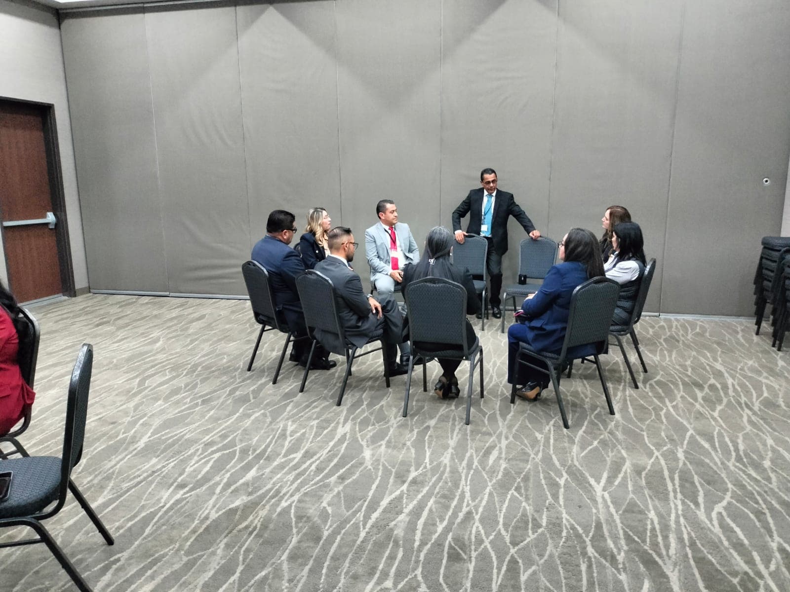 CONGRESO MULTIDISCIPLINARIO DE GESTIÓN DIRECTIVA: "IMPACTO, COMPROMISOS Y ACCIONES COLABORATIVAS EN UN CONTEXTO EDUCATIVO GLOBAL" - Foto 21