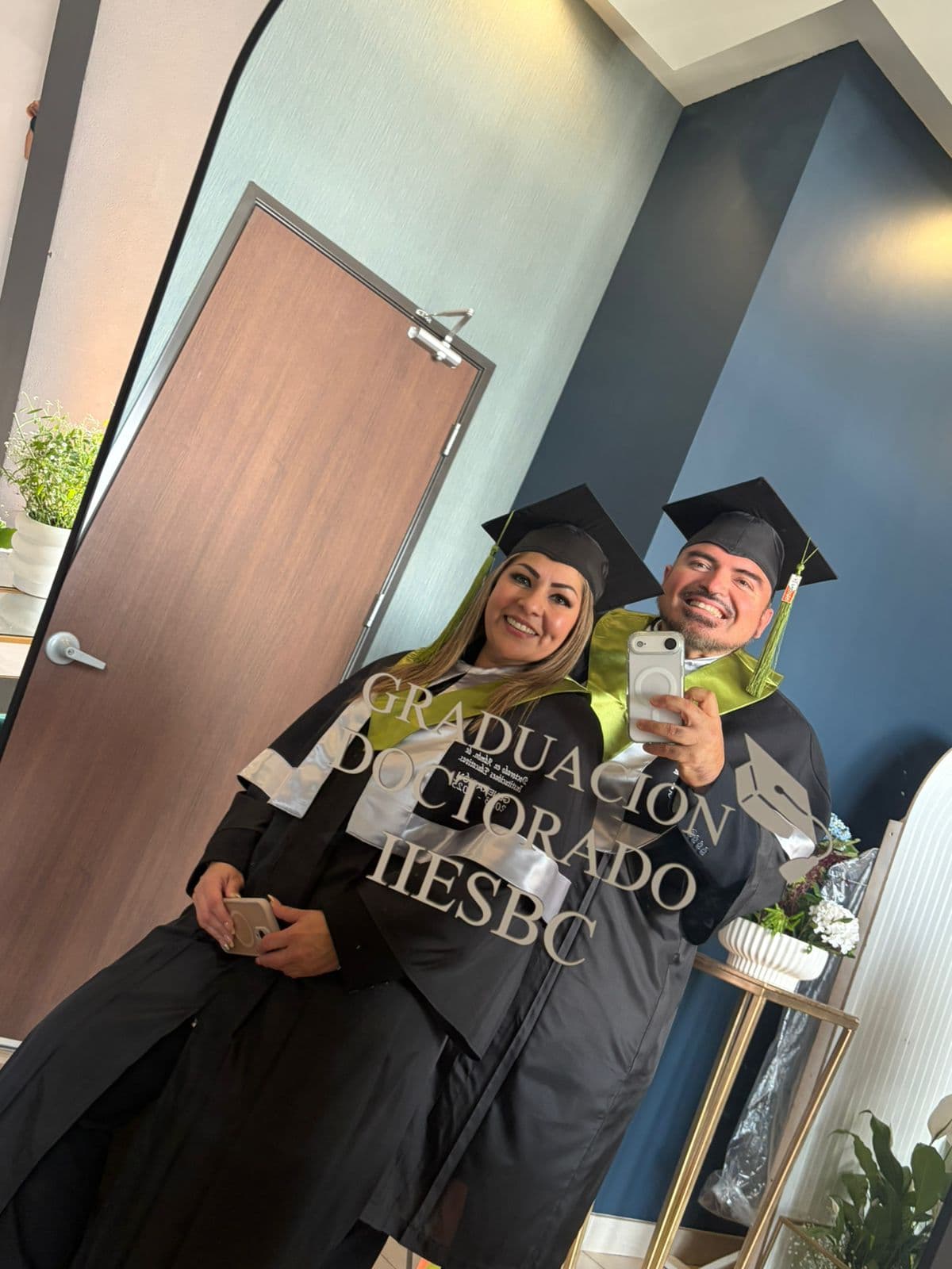 GRADUACIÓN IV GENERACIÓN DOCTORADO EN ADMINISTRACIÓN DE INSTITUCIONES EDUCATIVAS 2023-2025 - Foto 4