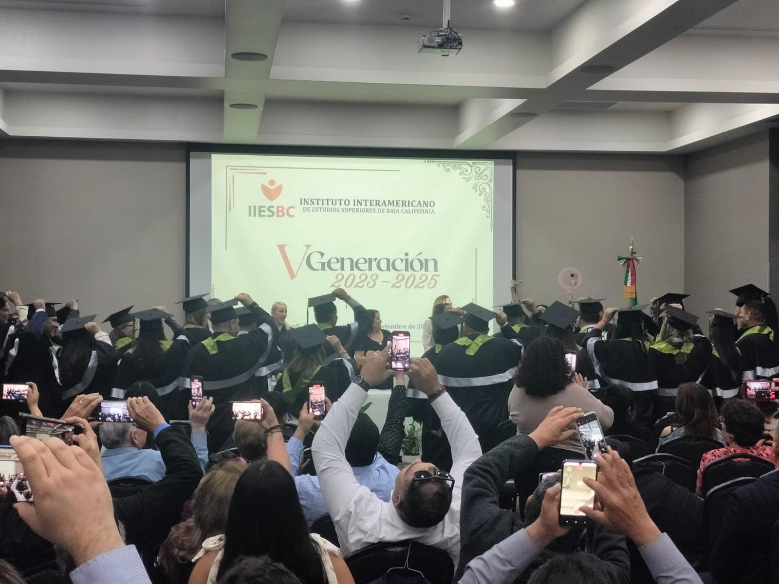 GRADUACIÓN IV GENERACIÓN DOCTORADO EN ADMINISTRACIÓN DE INSTITUCIONES EDUCATIVAS 2023-2025 - Foto 6