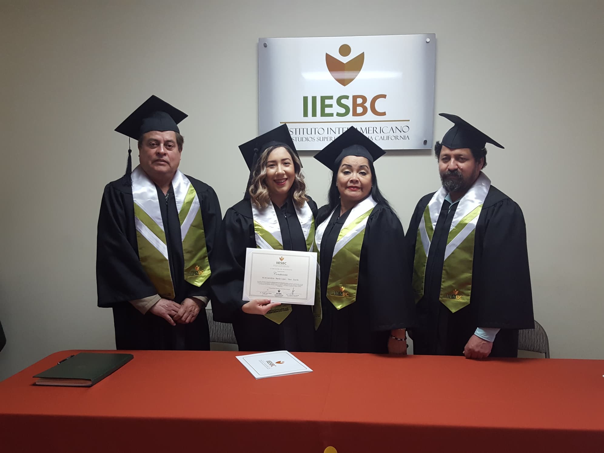 TOMA DE PROTESTA LIC. EN CRIMINOLOGÍA - Foto 2