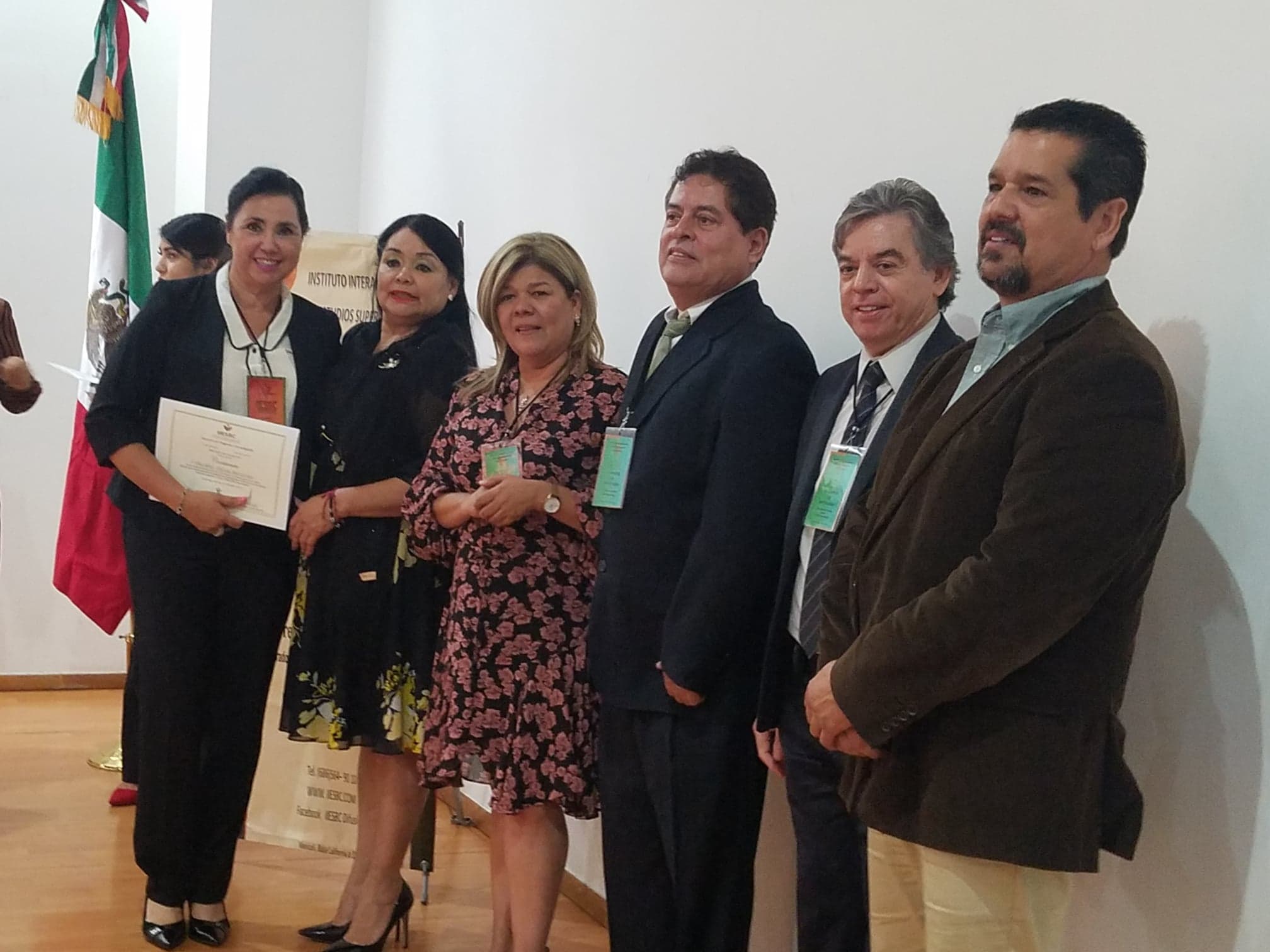 IV COLOQUIO DE INVESTIGACIÓN - Foto 8