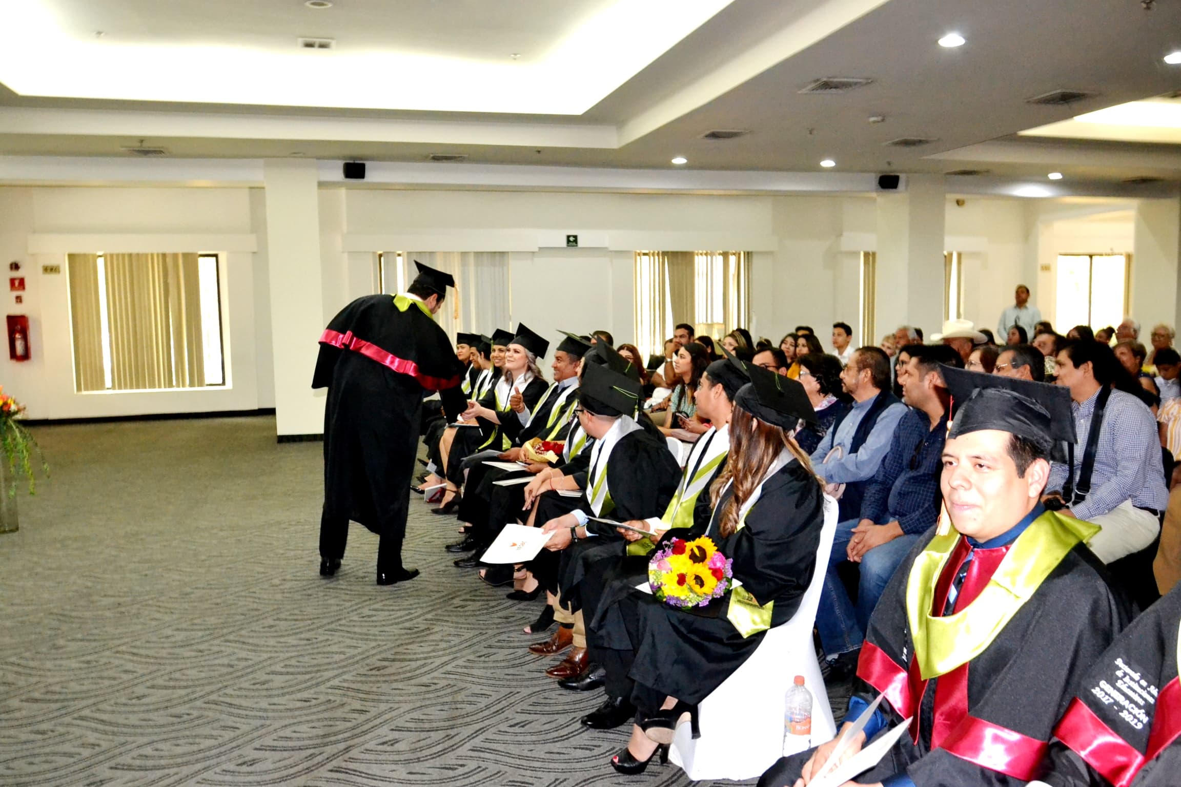 GRADUACIÓN II GENERACIÓN 2017-2019 - Foto 14