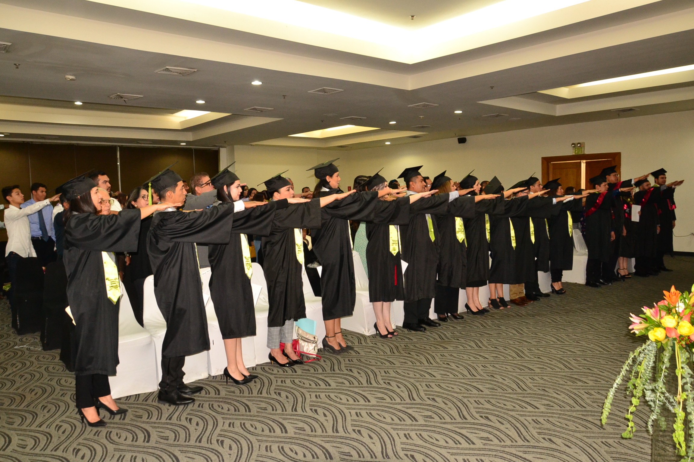 GRADUACIÓN II GENERACIÓN 2017-2019 - Foto 7